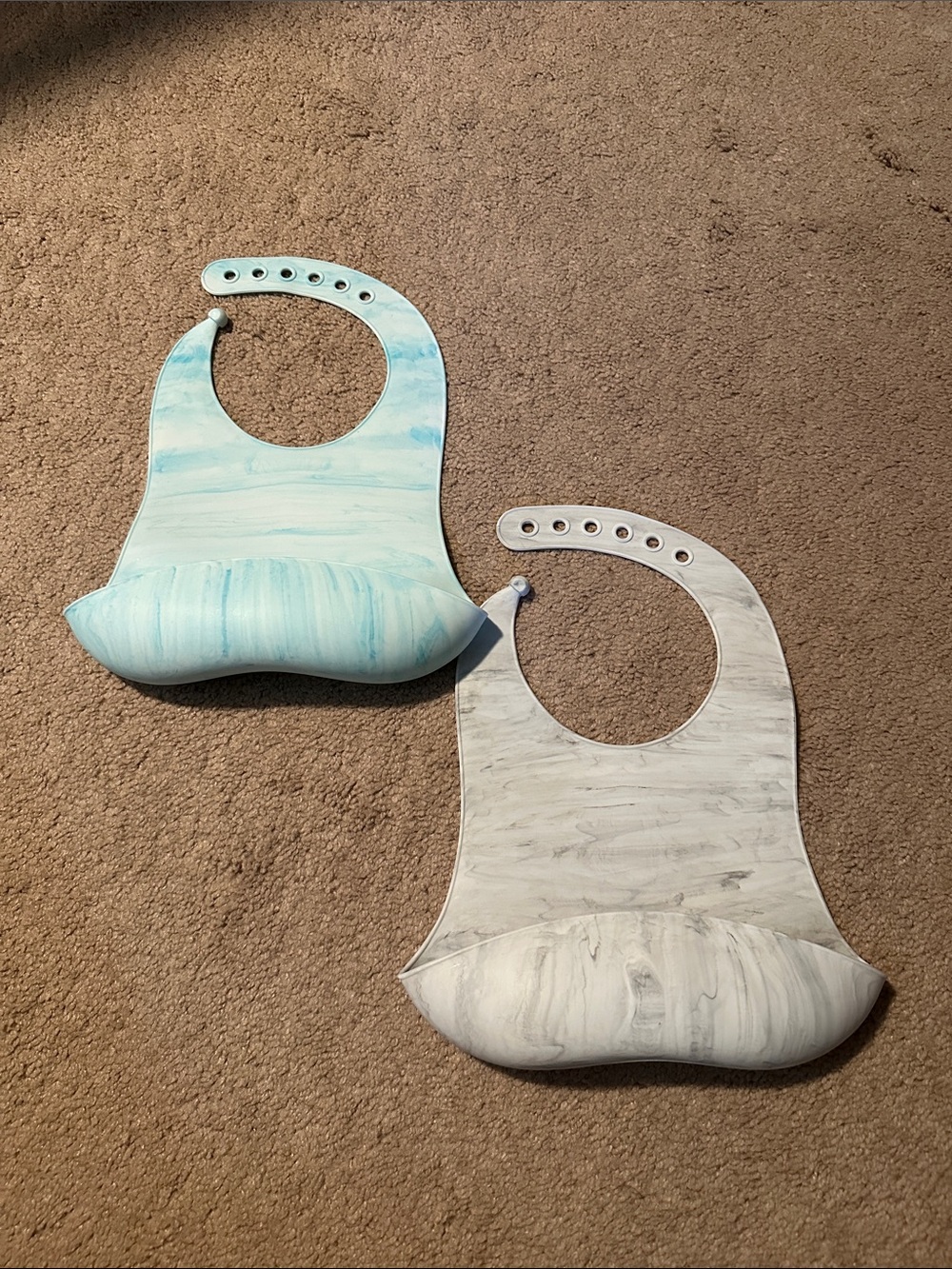 Silicone Baby Bib with Catch Pocket - Blue & Gray